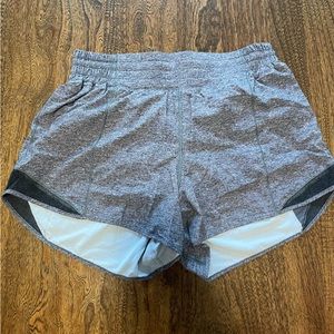 Lululemon hotty hot high rise 4”